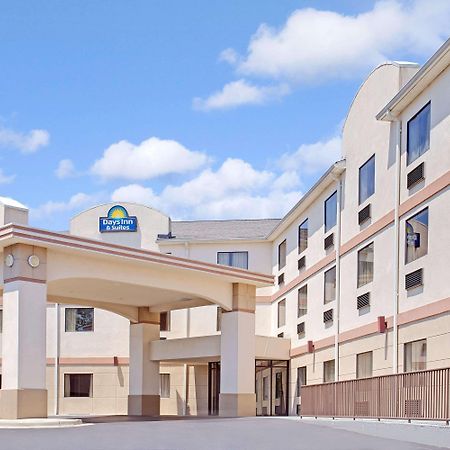 Days Inn & Suites By Wyndham Laurel Near Fort Meade Екстериор снимка